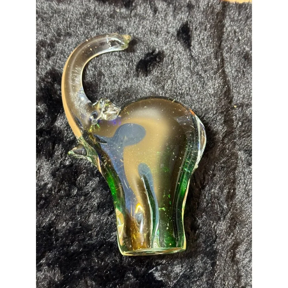 Vintage Glass Elephant Figurine10" Green & Amber Art Glass Decor - Picture 4 of 11